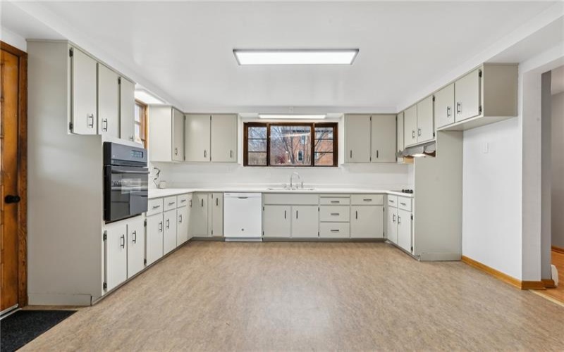 612 Mulberry St, Scottdale, 15683, 4 Bedrooms Bedrooms, ,2 BathroomsBathrooms,Residential,For Sale,Mulberry St,1680894