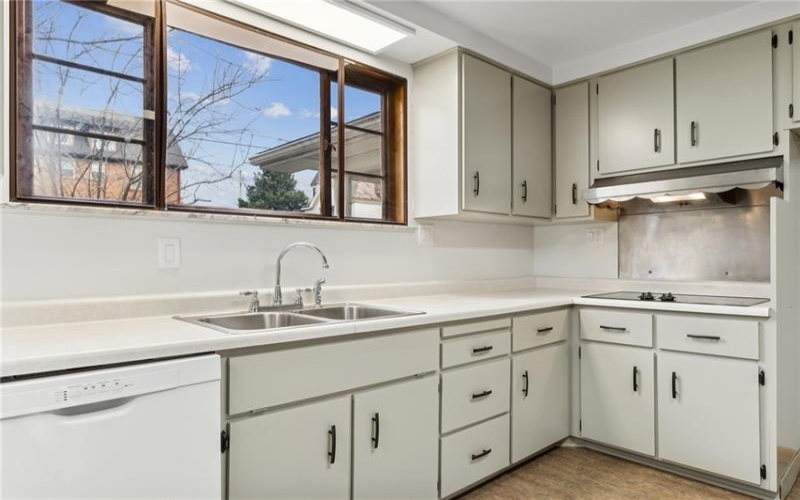 612 Mulberry St, Scottdale, 15683, 4 Bedrooms Bedrooms, ,2 BathroomsBathrooms,Residential,For Sale,Mulberry St,1680894