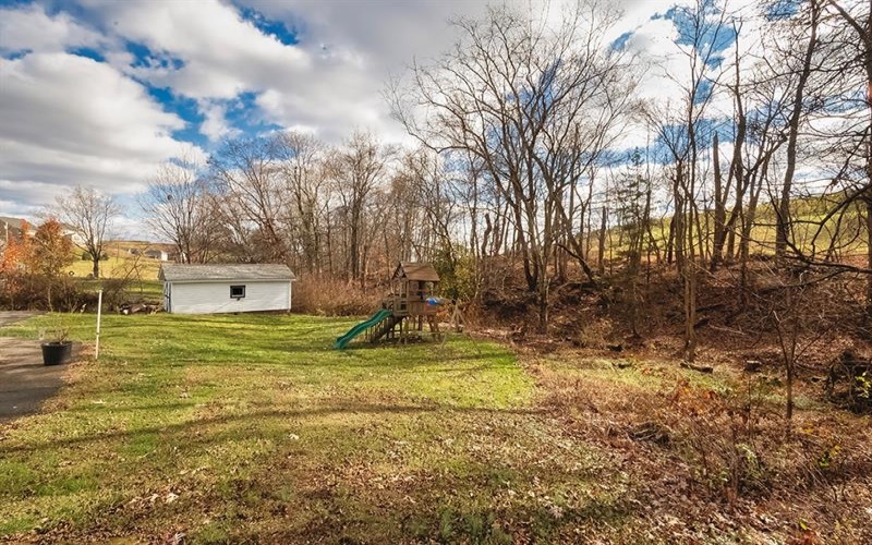 670 Sugar Camp Rd, Finleyville, 15332, 4 Bedrooms Bedrooms, 9 Rooms Rooms,2.1 BathroomsBathrooms,Residential,For Sale,Sugar Camp Rd,1681061