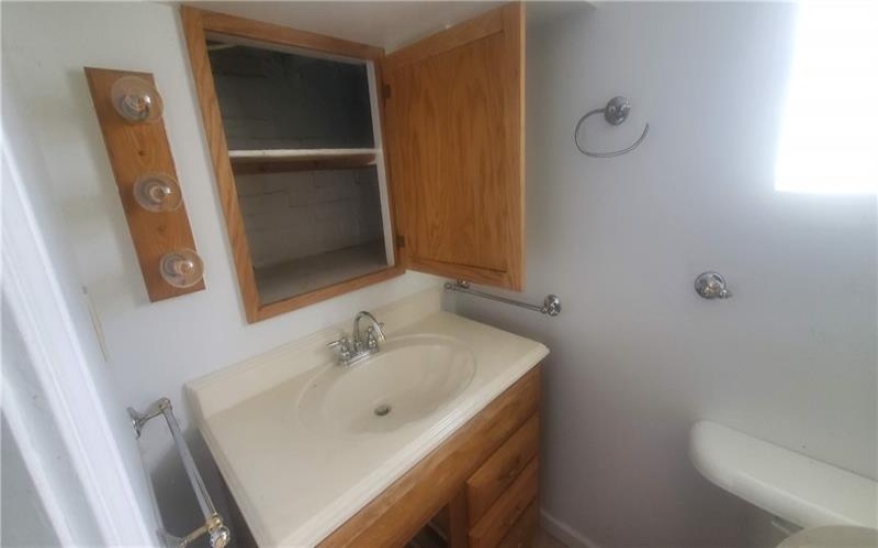 411 2nd Ave, Derry, 15627, 3 Bedrooms Bedrooms, 7 Rooms Rooms,2 BathroomsBathrooms,Residential,For Sale,2nd Ave,1681190