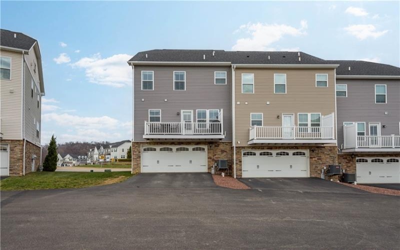 4060 Overview Dr, Canonsburg, 15317, 3 Bedrooms Bedrooms, 7 Rooms Rooms,2.1 BathroomsBathrooms,Residential,For Sale,Overview Dr,1681528