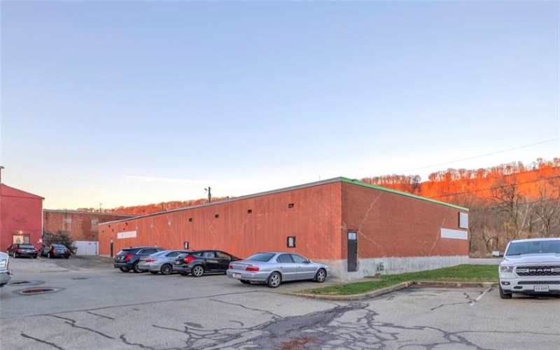 121 Railroad St, Monongahela, 15063, ,Commercial-industrial-business,For Sale,Railroad St,1681697