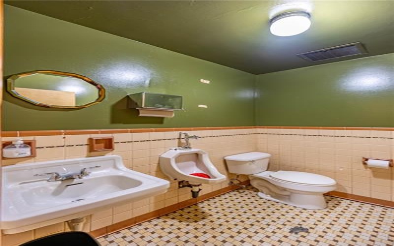 614 Hancock Ave, Vandergrift, 15690, ,Commercial-industrial-business,For Sale,Hancock Ave,1681730