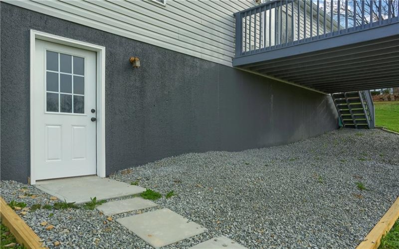 96 Waynesburg Road, West Alexander, 15376, 3 Bedrooms Bedrooms, 8 Rooms Rooms,2.1 BathroomsBathrooms,Residential,For Sale,Waynesburg Road,1681731