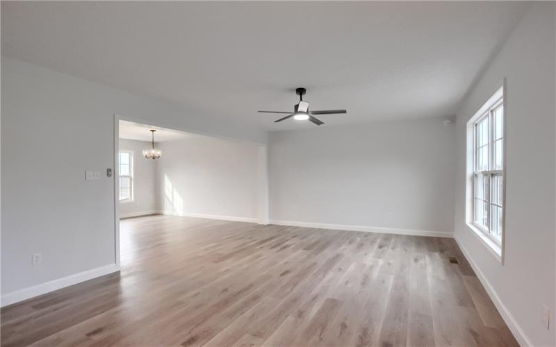 96 Waynesburg Road, West Alexander, 15376, 3 Bedrooms Bedrooms, 8 Rooms Rooms,2.1 BathroomsBathrooms,Residential,For Sale,Waynesburg Road,1681731