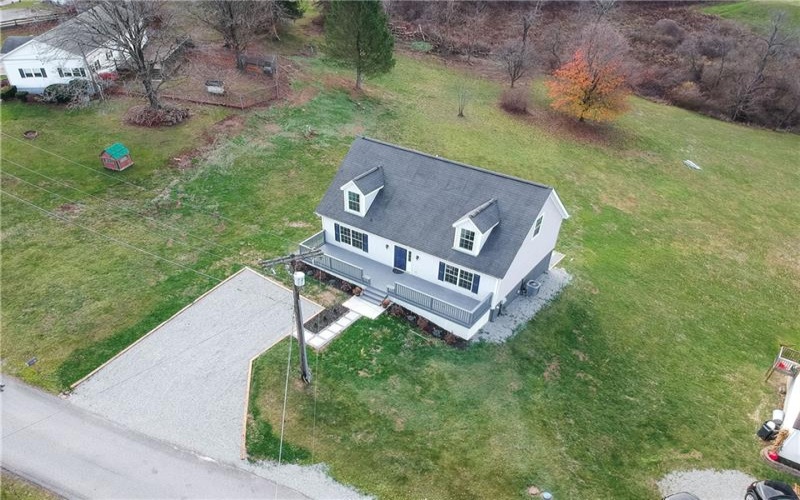 96 Waynesburg Road, West Alexander, 15376, 3 Bedrooms Bedrooms, 8 Rooms Rooms,2.1 BathroomsBathrooms,Residential,For Sale,Waynesburg Road,1681731