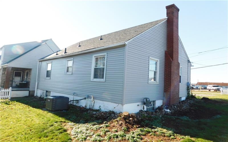 36 Woodlawn Ave, Uniontown, 15401, 3 Bedrooms Bedrooms, ,1.1 BathroomsBathrooms,Residential,For Sale,Woodlawn Ave,1681754