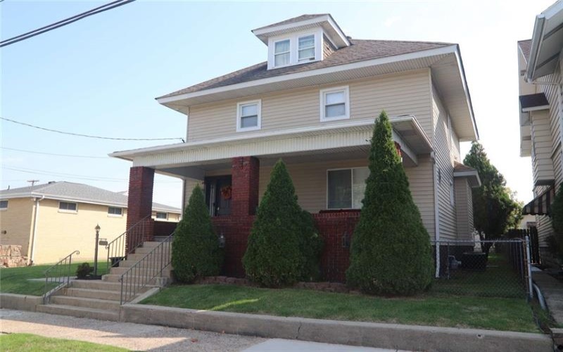 331 Braddock Ave, Uniontown, 15401, 4 Bedrooms Bedrooms, 8 Rooms Rooms,1.1 BathroomsBathrooms,Residential,For Sale,Braddock Ave,1681884