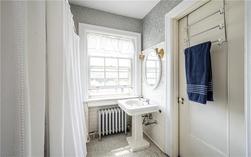 450 MAIN STREET, Greensburg, 15601, 5 Bedrooms Bedrooms, 11 Rooms Rooms,3.2 BathroomsBathrooms,Residential,For Sale,MAIN STREET,1663547