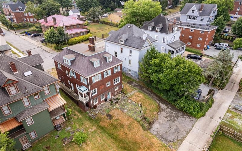 450 MAIN STREET, Greensburg, 15601, 5 Bedrooms Bedrooms, 11 Rooms Rooms,3.2 BathroomsBathrooms,Residential,For Sale,MAIN STREET,1663547