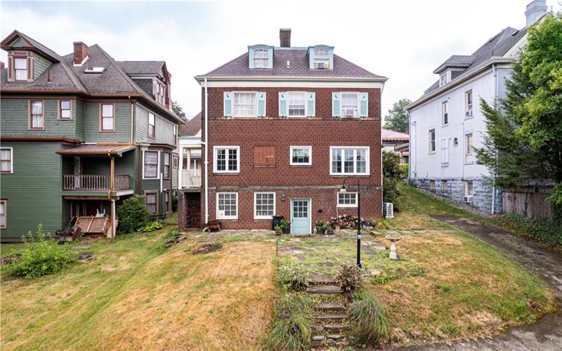 450 MAIN STREET, Greensburg, 15601, 5 Bedrooms Bedrooms, 11 Rooms Rooms,3.2 BathroomsBathrooms,Residential,For Sale,MAIN STREET,1663547