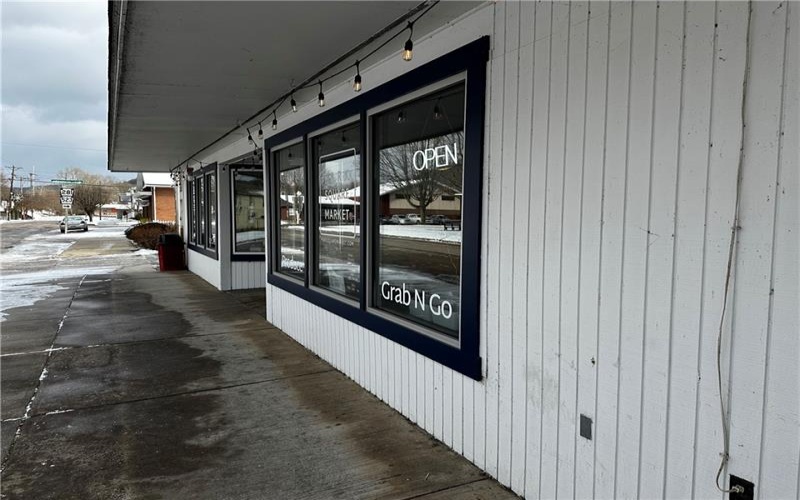 606 Logan Pl, Confluence, 15424, ,Commercial-industrial-business,For Sale,Logan Pl,1682426