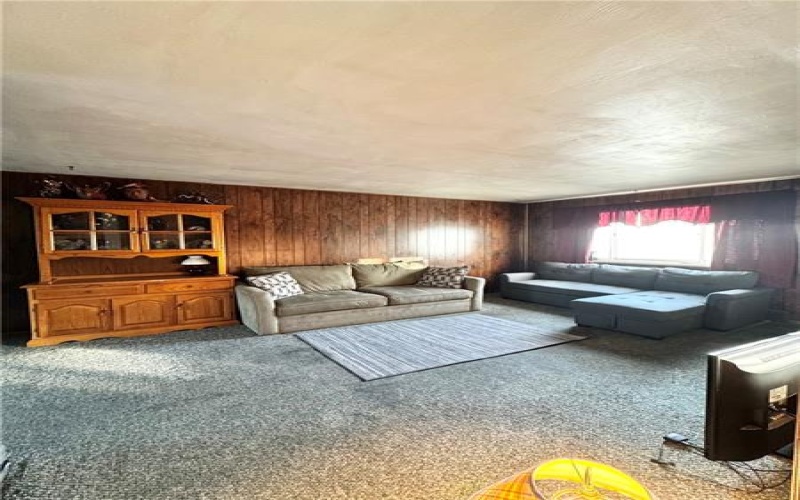 521 New Market Drive, Greensburg, 15601, 3 Bedrooms Bedrooms, 9 Rooms Rooms,1 BathroomBathrooms,Residential,For Sale,New Market Drive,1682830