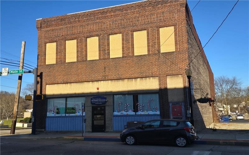 101-103 E Main Street, West Newton, 15089, ,Commercial-industrial-business,For Sale,E Main Street,1682923