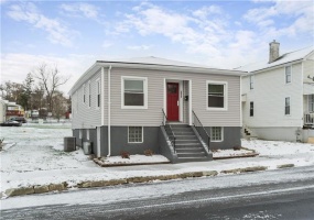 211 Linn Ave, Washington, 15301, 3 Bedrooms Bedrooms, ,1 BathroomBathrooms,Residential,For Sale,Linn Ave,1682958