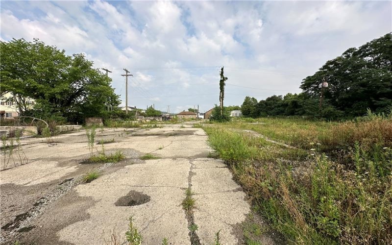 1101 Railroad, 15063, 15063, ,Commercial-industrial-business,For Sale,Railroad,1683074