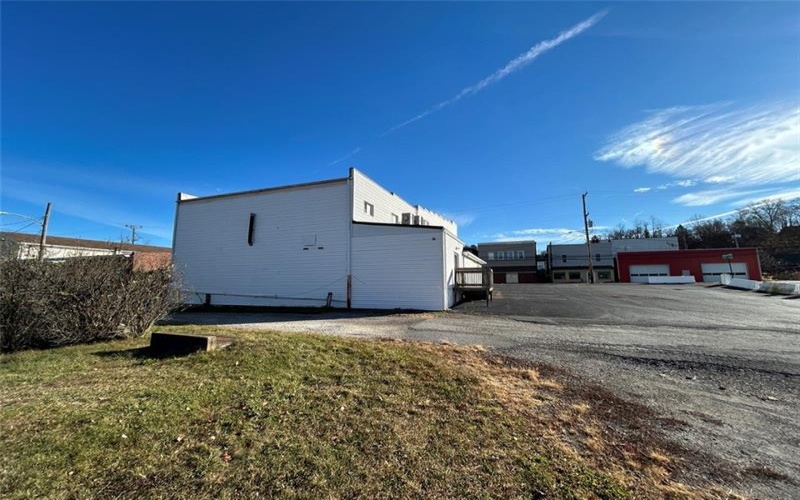 1943 Smith Township State Rd, Burgettstown, 15021, ,Commercial-industrial-business,For Sale,Smith Township State Rd,1683097