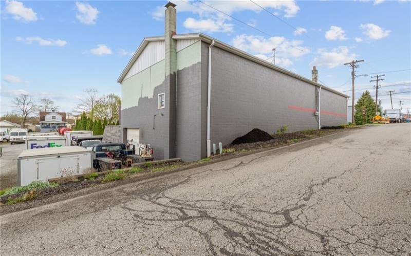 700 Roosevelt Street, Youngwood, 15697, ,Commercial-industrial-business,For Sale,Roosevelt Street,1683111