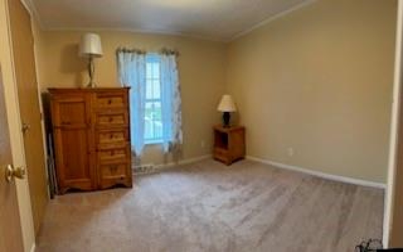 215 Thompson Ln, Irwin, 15642, 3 Bedrooms Bedrooms, 6 Rooms Rooms,2 BathroomsBathrooms,Residential,For Sale,Thompson Ln,1683200