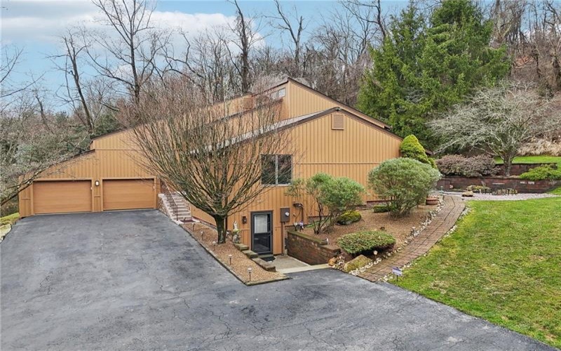 3928 Laurel Oak Circle, Murrysville, 15668, 4 Bedrooms Bedrooms, 10 Rooms Rooms,3 BathroomsBathrooms,Residential,For Sale,Laurel Oak Circle,1683331