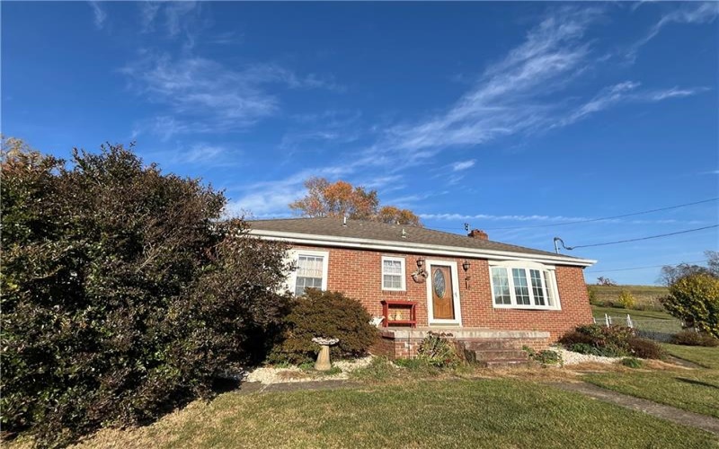 736 Smithfield Masontown Road, Smithfield, 15478, 3 Bedrooms Bedrooms, 7 Rooms Rooms,1 BathroomBathrooms,Residential,For Sale,Smithfield Masontown Road,1683388