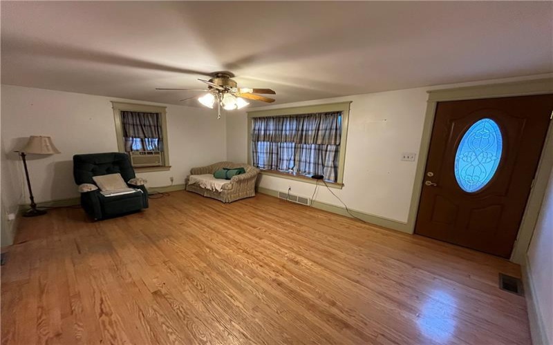 736 Smithfield Masontown Road, Smithfield, 15478, 3 Bedrooms Bedrooms, 7 Rooms Rooms,1 BathroomBathrooms,Residential,For Sale,Smithfield Masontown Road,1683388