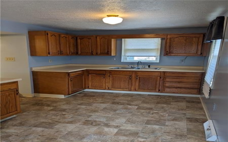 346.5 College, Canonsburg, 15317, 2 Bedrooms Bedrooms, ,1 BathroomBathrooms,Lease,For Sale,College,1683452