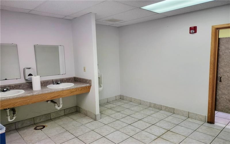 615 Beau St, Washington, 15301, ,Commercial-industrial-business,For Sale,Beau St,1683470
