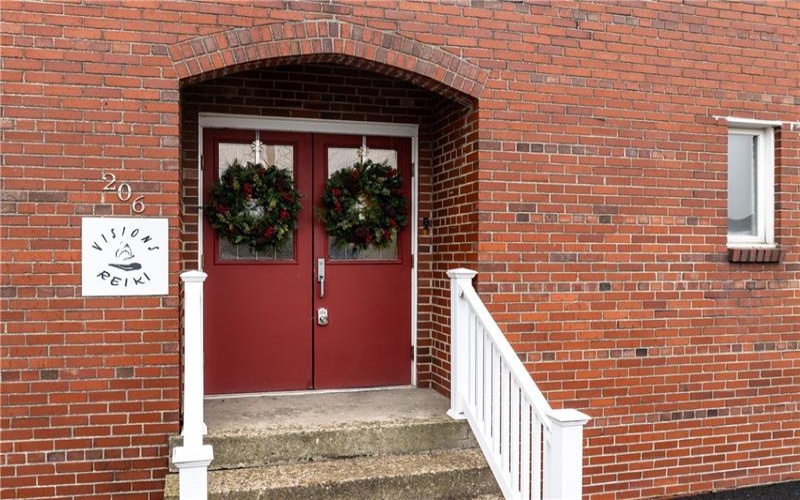 206 Alexander Ave., Strabane, 15363, 7 Rooms Rooms,1.1 BathroomsBathrooms,Residential,For Sale,Alexander Ave.,1683541