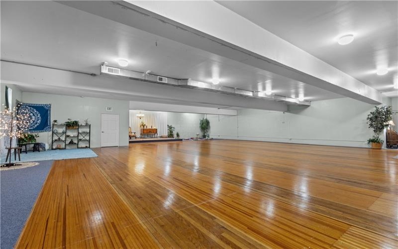 206 Alexander Ave., Strabane, 15363, 7 Rooms Rooms,1.1 BathroomsBathrooms,Residential,For Sale,Alexander Ave.,1683541