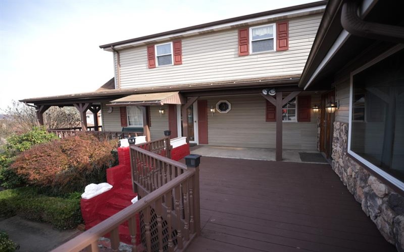 24 Stracke Ave, Monessen, 15062, 2 Bedrooms Bedrooms, ,2.1 BathroomsBathrooms,Residential,For Sale,Stracke Ave,1683617