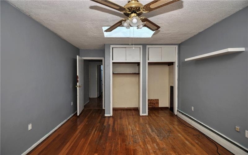 249 Spring Valley Rd, Jeannette, 15644, 3 Bedrooms Bedrooms, 8 Rooms Rooms,1.1 BathroomsBathrooms,Residential,For Sale,Spring Valley Rd,1670908