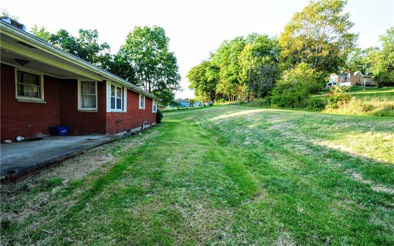249 Spring Valley Rd, Jeannette, 15644, 3 Bedrooms Bedrooms, 8 Rooms Rooms,1.1 BathroomsBathrooms,Residential,For Sale,Spring Valley Rd,1670908