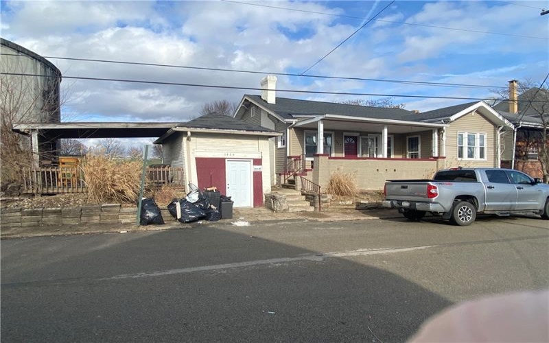 1423 Maple, Monessen, 15062, 2 Bedrooms Bedrooms, ,1.1 BathroomsBathrooms,Residential,For Sale,Maple,1683780