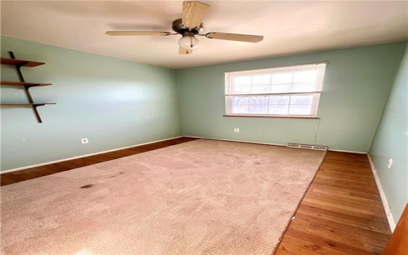 419 MANOR ROAD, DELMONT, 15626, 5 Bedrooms Bedrooms, ,2 BathroomsBathrooms,Residential,For Sale,MANOR ROAD,1683733