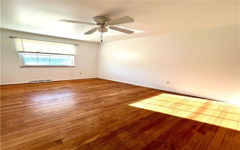 419 MANOR ROAD, DELMONT, 15626, 5 Bedrooms Bedrooms, ,2 BathroomsBathrooms,Residential,For Sale,MANOR ROAD,1683733