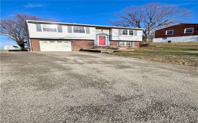 419 MANOR ROAD, DELMONT, 15626, 5 Bedrooms Bedrooms, ,2 BathroomsBathrooms,Residential,For Sale,MANOR ROAD,1683733