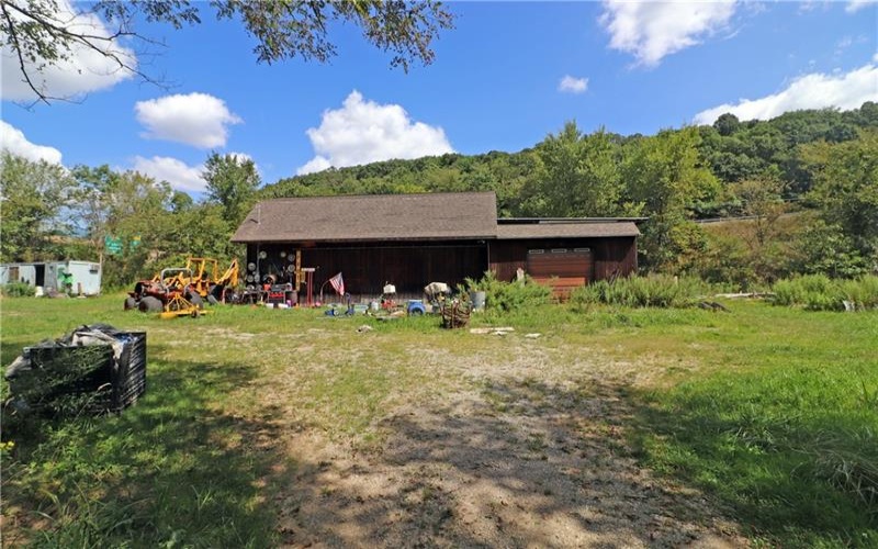 105 Brinker Rd, Hunker, 15639, 4 Bedrooms Bedrooms, 8 Rooms Rooms,1 BathroomBathrooms,Residential,For Sale,Brinker Rd,1684049