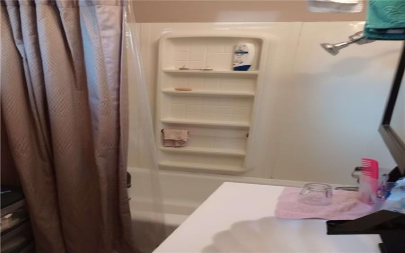 528 Longfellow Street, Vandergrift, 15690, 2 Bedrooms Bedrooms, 5 Rooms Rooms,1.1 BathroomsBathrooms,Residential,For Sale,Longfellow Street,1684120
