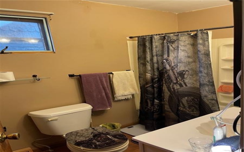 528 Longfellow Street, Vandergrift, 15690, 2 Bedrooms Bedrooms, 5 Rooms Rooms,1.1 BathroomsBathrooms,Residential,For Sale,Longfellow Street,1684120