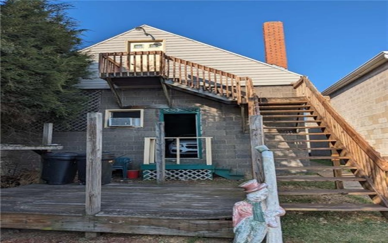 528 Longfellow Street, Vandergrift, 15690, 2 Bedrooms Bedrooms, 5 Rooms Rooms,1.1 BathroomsBathrooms,Residential,For Sale,Longfellow Street,1684120