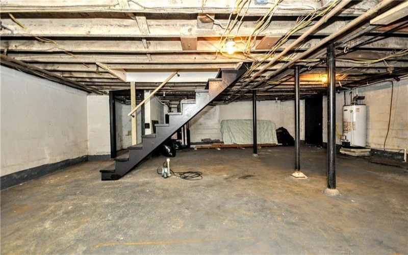 145 Main St, Monongahela, 15063, 2 Bedrooms Bedrooms, 5 Rooms Rooms,1.1 BathroomsBathrooms,Residential,For Sale,Main St,1684129