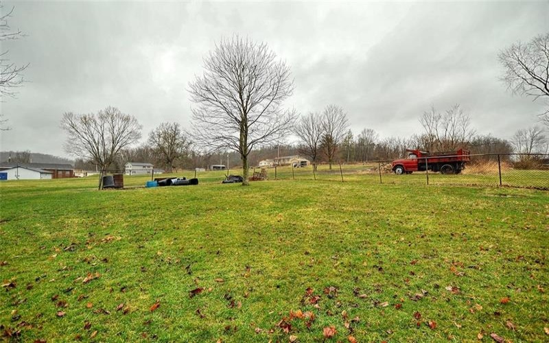 422 Westland Rd, Westland, 15378, ,Commercial-industrial-business,For Sale,Westland Rd,1684133