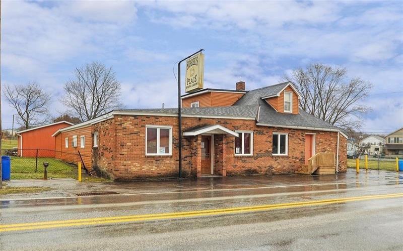 422 Westland Rd, Westland, 15378, ,Commercial-industrial-business,For Sale,Westland Rd,1684133