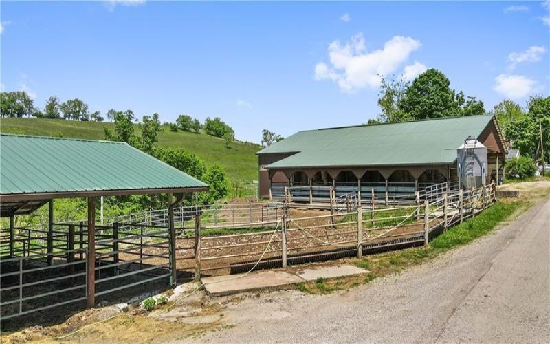 119 Meadowbrook Rd, Waynesburg, 15370, 3 Bedrooms Bedrooms, ,2 BathroomsBathrooms,Farm-acreage-lot,For Sale,SFH w/ 4 Out Buildings,Meadowbrook Rd,1684306