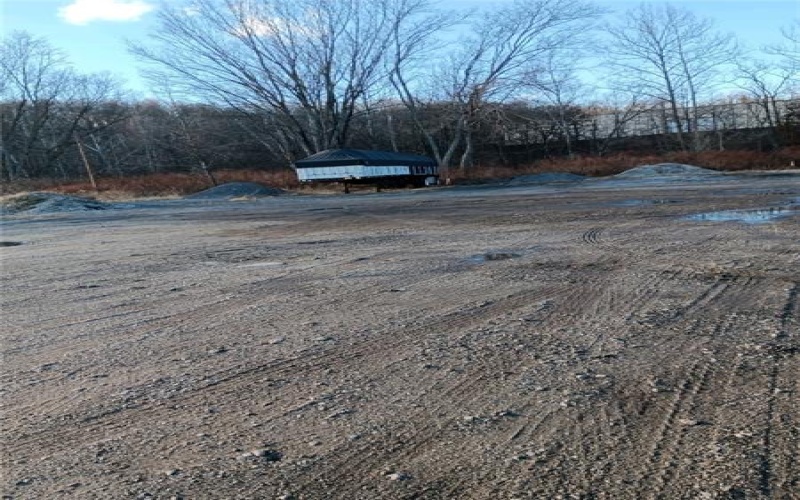 1635 New Stanton Ruffsdale Rd, Hunker, 15639, ,Commercial-industrial-business,For Sale,New Stanton Ruffsdale Rd,1684221