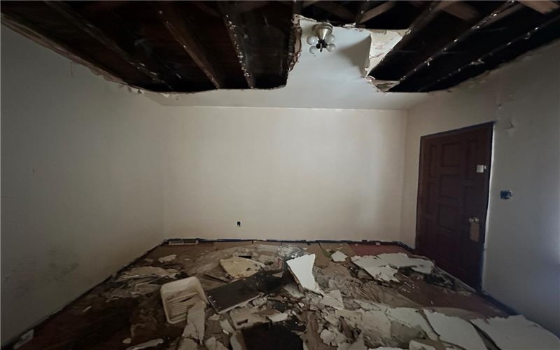 1919 Victoria Avenue, Arnold, 15068, 2 Bedrooms Bedrooms, 7 Rooms Rooms,1 BathroomBathrooms,Residential,For Sale,Victoria Avenue,1684521