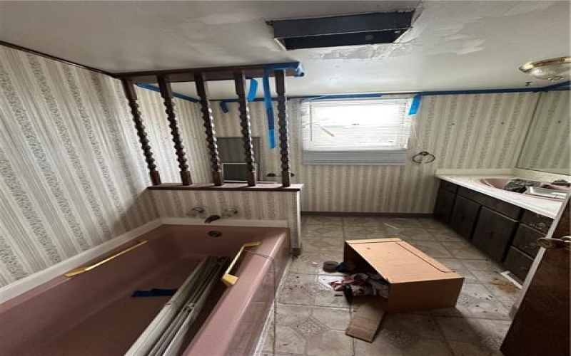 1919 Victoria Avenue, Arnold, 15068, 2 Bedrooms Bedrooms, 7 Rooms Rooms,1 BathroomBathrooms,Residential,For Sale,Victoria Avenue,1684521