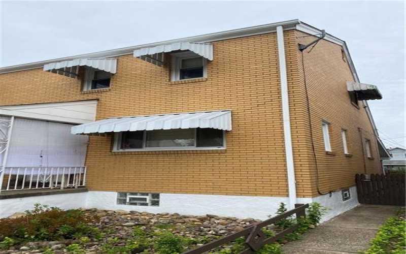 1828 3rd Ave, New Kensington, 15068, ,Multi-unit,For Sale,3rd Ave,1684534