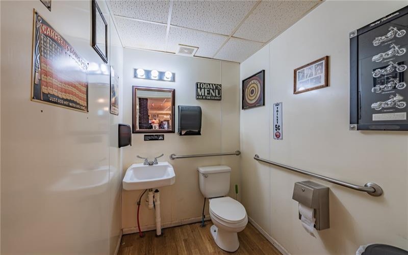 520 BROAD AVE, BELLE VERNON, 15012, ,Commercial-industrial-business,For Sale,BROAD AVE,1684536